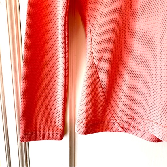 Adidas athletic V-neck pink top S - Picture 4 of 7